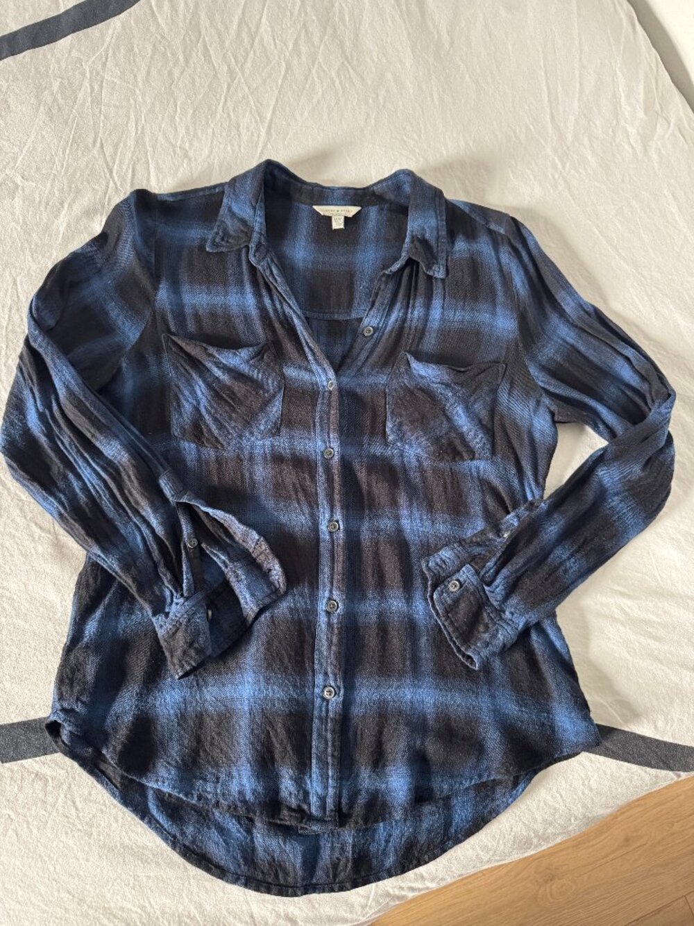 EUC Lucky Brand Blue & Black Plaid Button Down Shirt